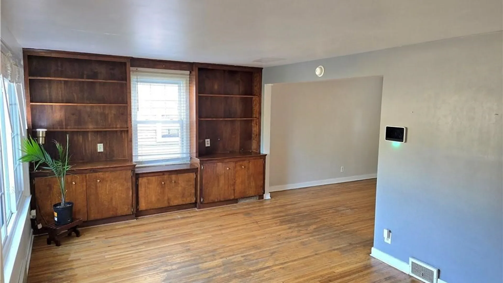 Property at 233 Rosedale Blvd, Amherst, NY 14226 12