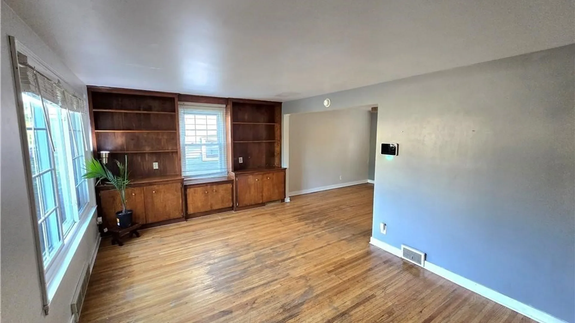 Property at 233 Rosedale Blvd, Amherst, NY 14226 13