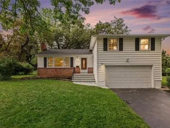 Property at 115 Dunrovin Ln, Brighton, NY 14618