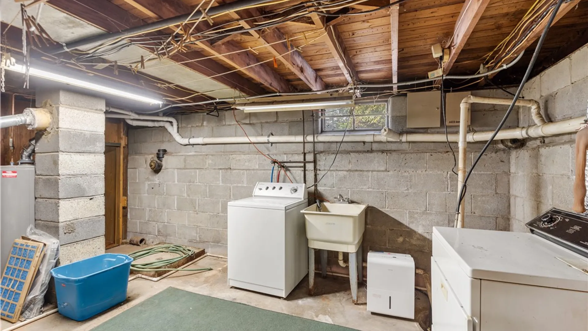 Property at 480 Pineview Drive, Webster, NY 14580 30