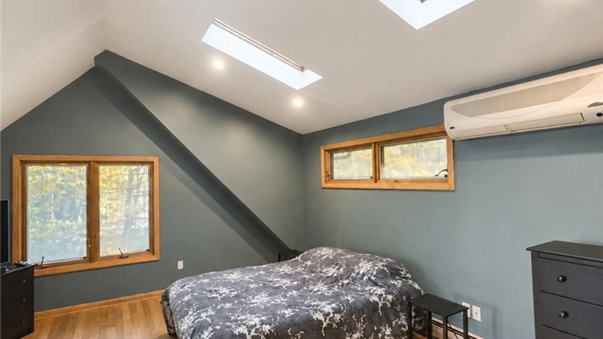 Property at 33 Woodstock Road, Concord, NY 14069 27