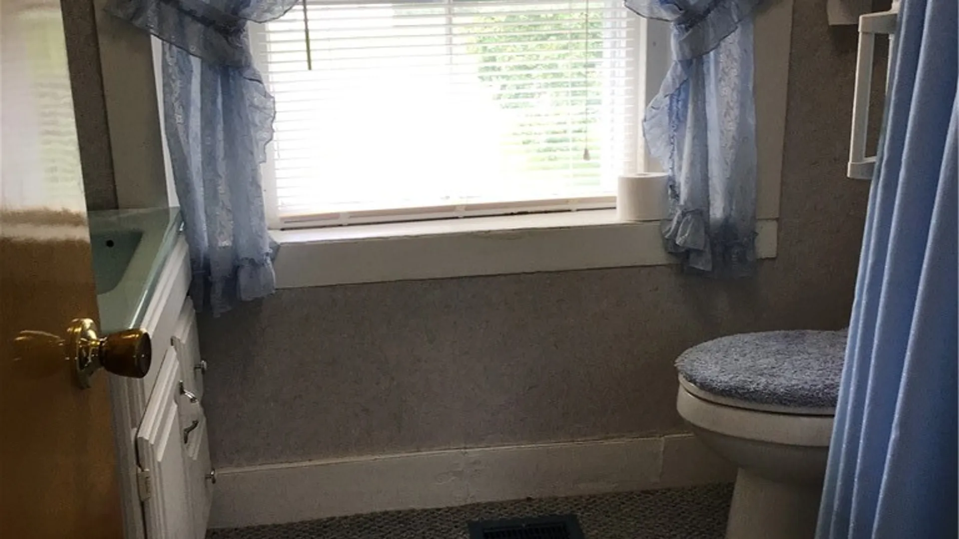 Property at 6952 Ontario Center Road, Ontario, NY 14519 17