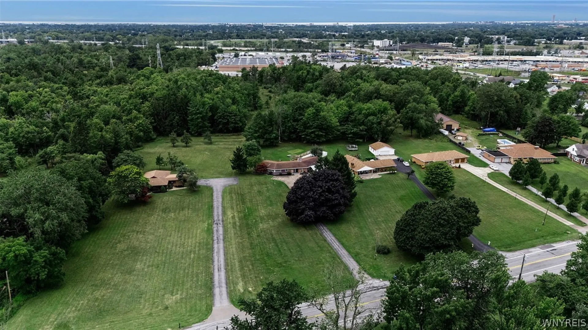 Property at 785 Orchard Park Road, West Seneca, NY 14224 45