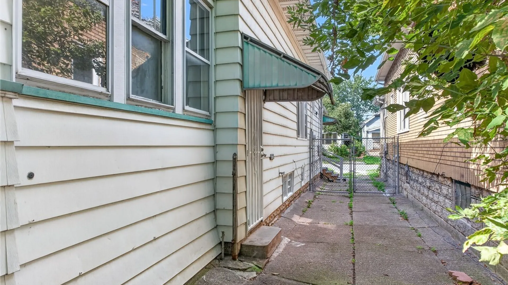 Property at 45 Millicent Avenue, Buffalo, NY 14215 5