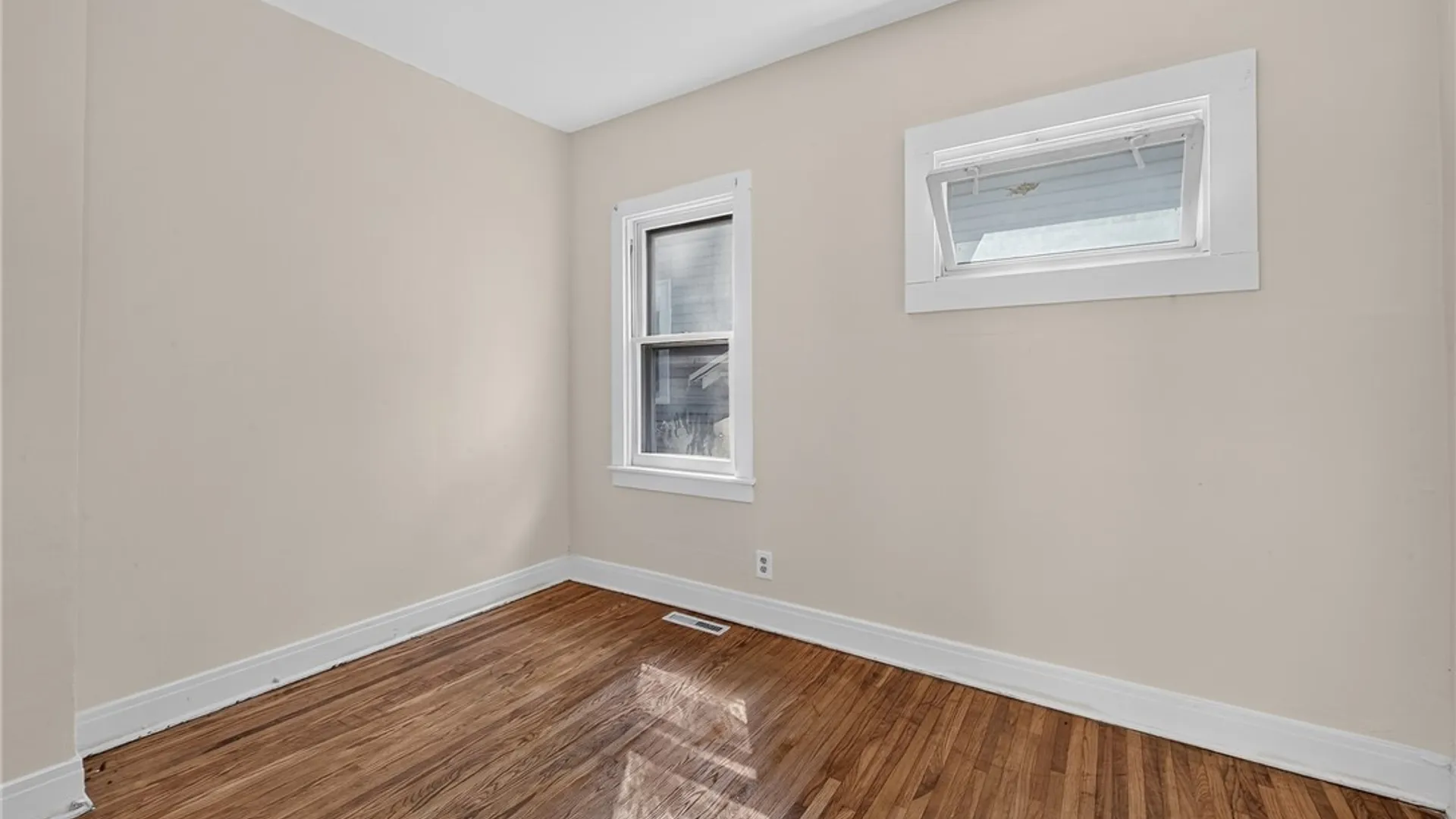 Property at 45 Millicent Avenue, Buffalo, NY 14215 35