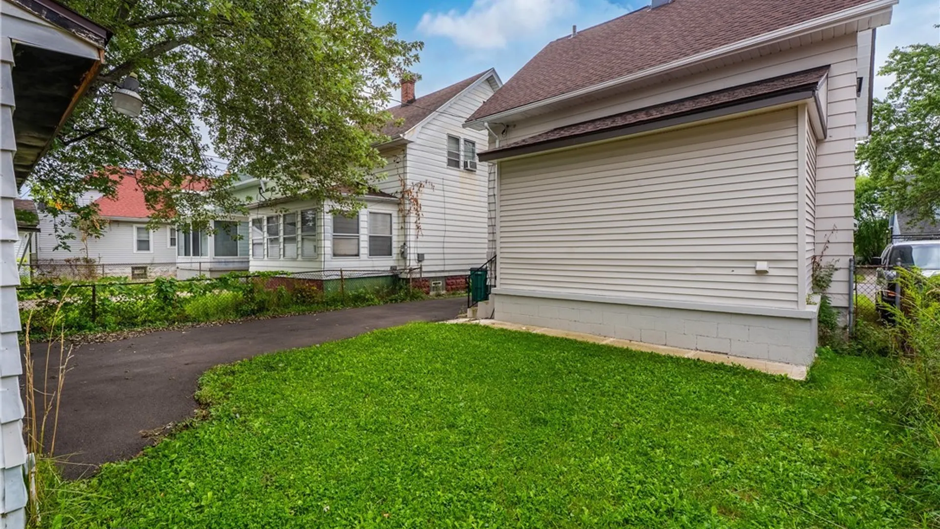 Property at 296 Stockbridge Avenue, Buffalo, NY 14215 34