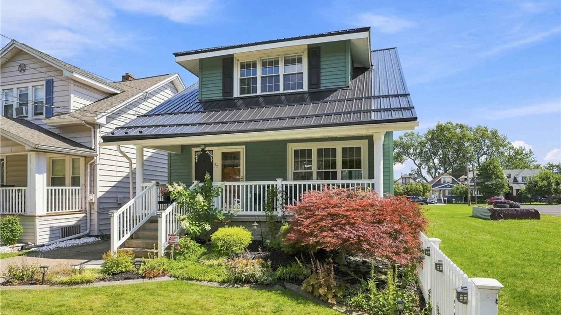 Property at 37 Strathmore Avenue, Buffalo, NY 14220 4
