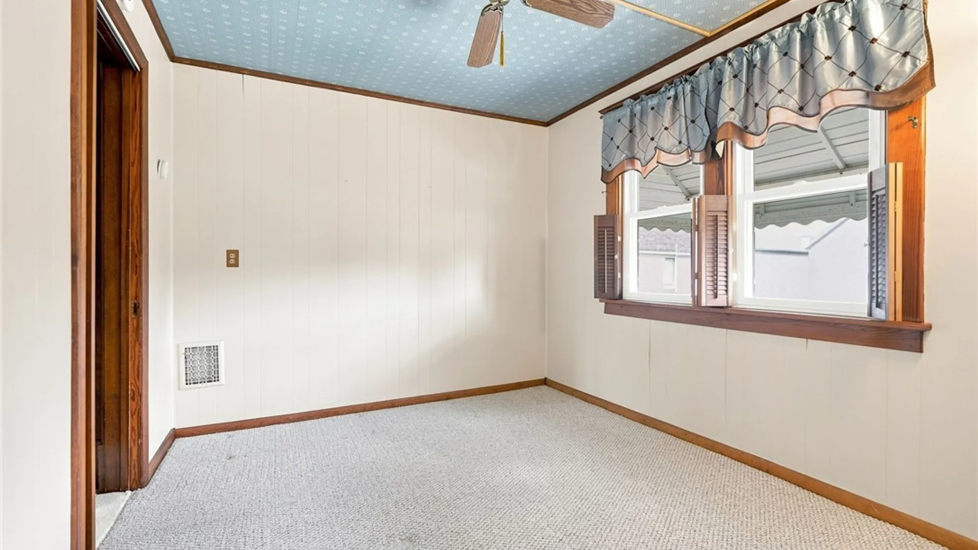 Property at 37 Strathmore Avenue, Buffalo, NY 14220 34
