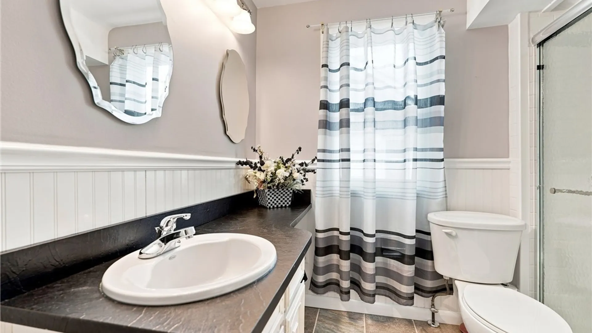 Property at 37 Strathmore Avenue, Buffalo, NY 14220 29
