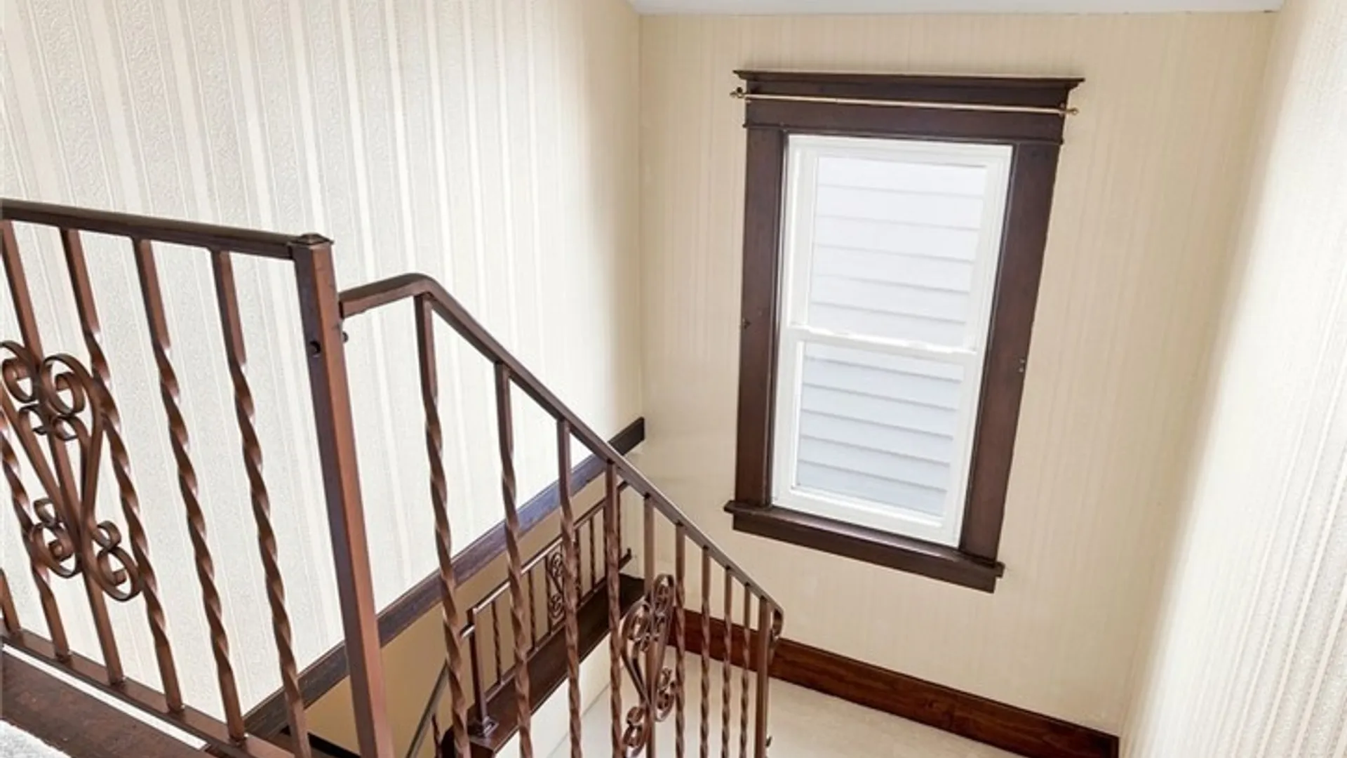 Property at 37 Strathmore Avenue, Buffalo, NY 14220 25
