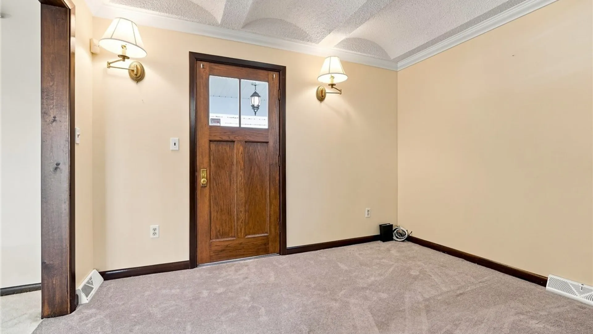 Property at 37 Strathmore Avenue, Buffalo, NY 14220 9