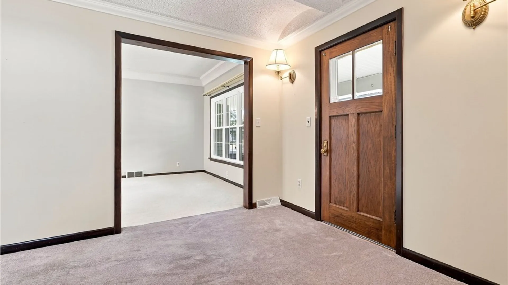 Property at 37 Strathmore Avenue, Buffalo, NY 14220 10