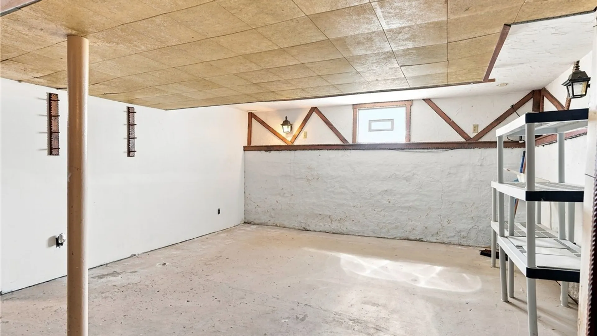 Property at 37 Strathmore Avenue, Buffalo, NY 14220 39