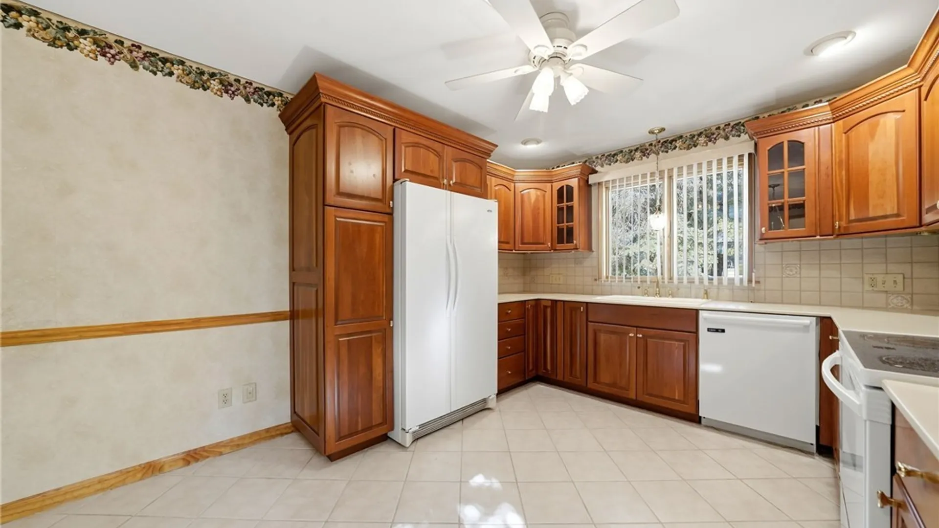 Property at 2783 Clinton Street, West Seneca, NY 14224 7