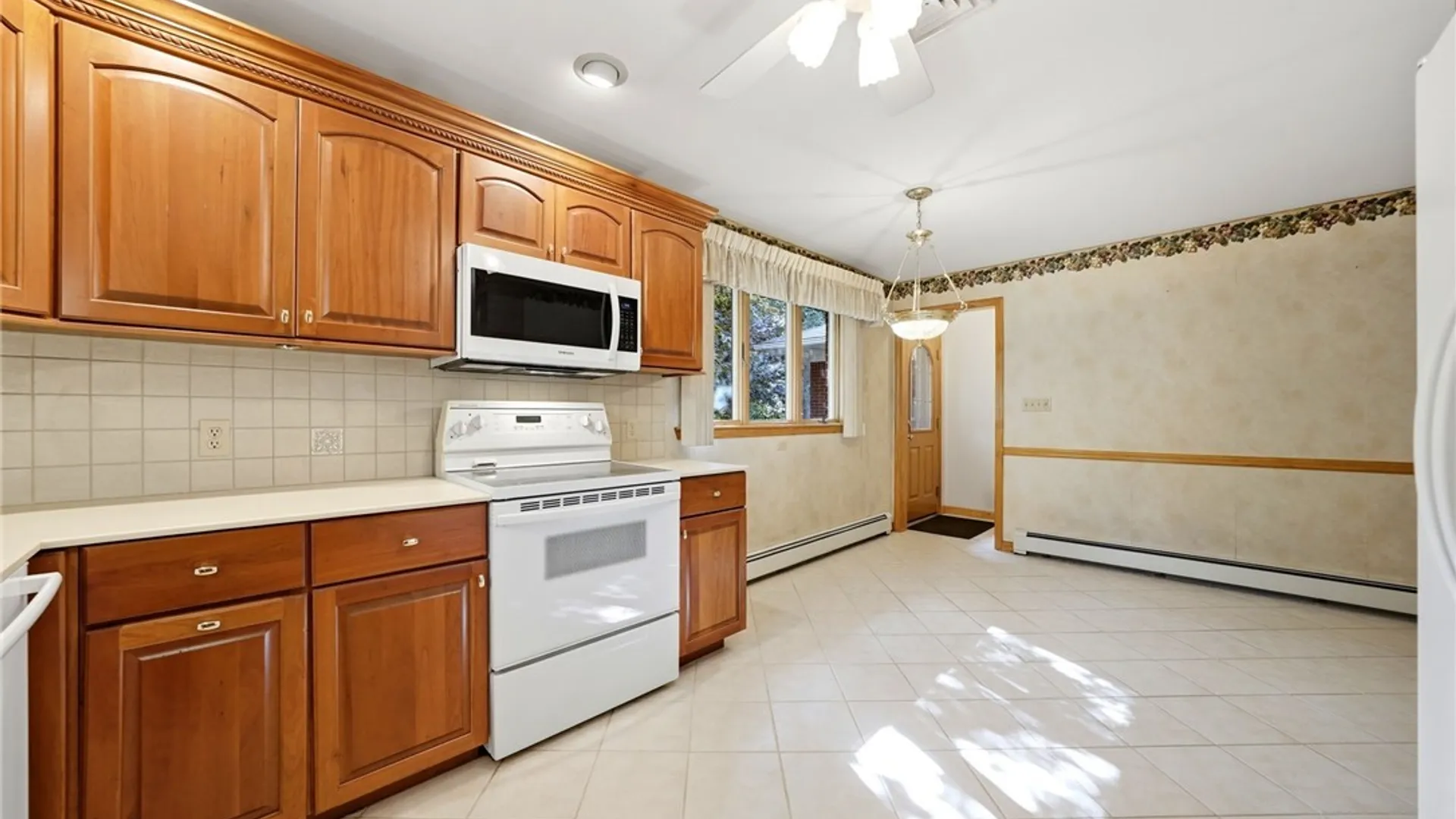Property at 2783 Clinton Street, West Seneca, NY 14224 5