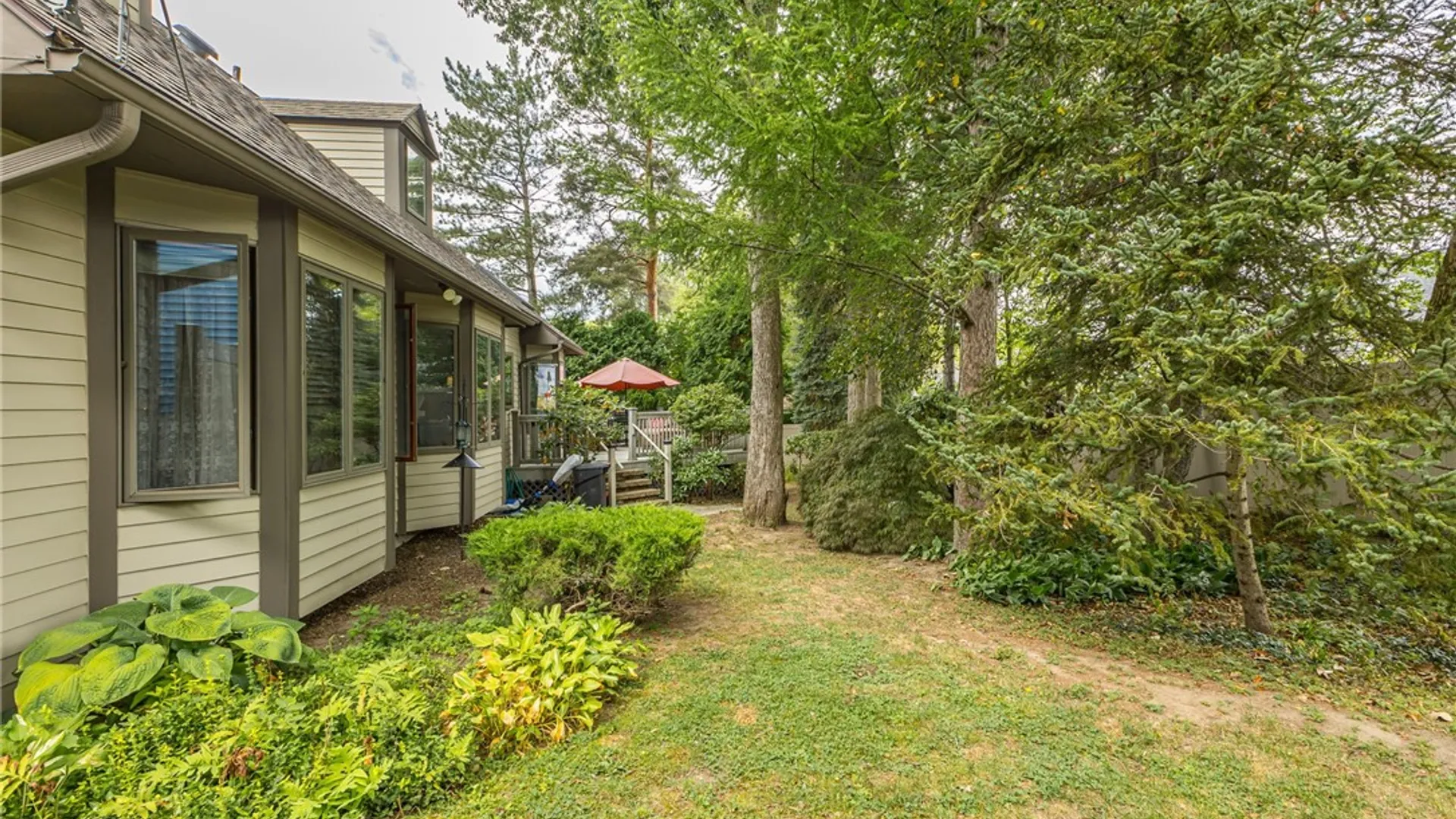 Property at 46 Putting Green Lane, Penfield, NY 14526 28