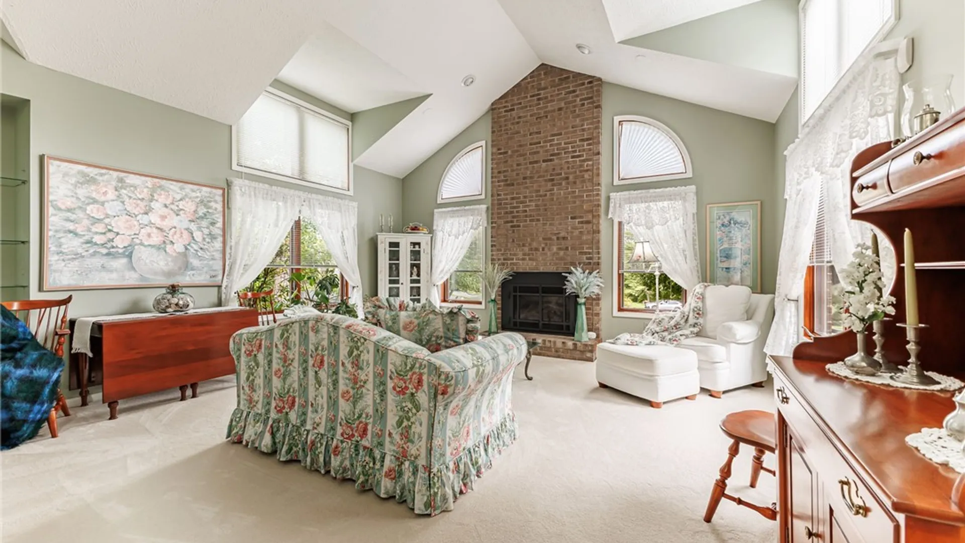 Property at 46 Putting Green Lane, Penfield, NY 14526 8