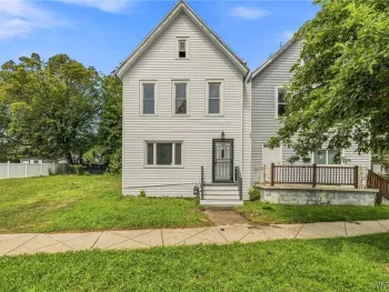 Property at 324 Carlton Street, Buffalo, NY 14204