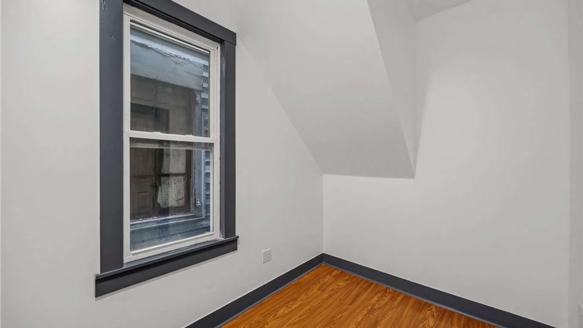 Property at 324 Carlton Street, Buffalo, NY 14204 35