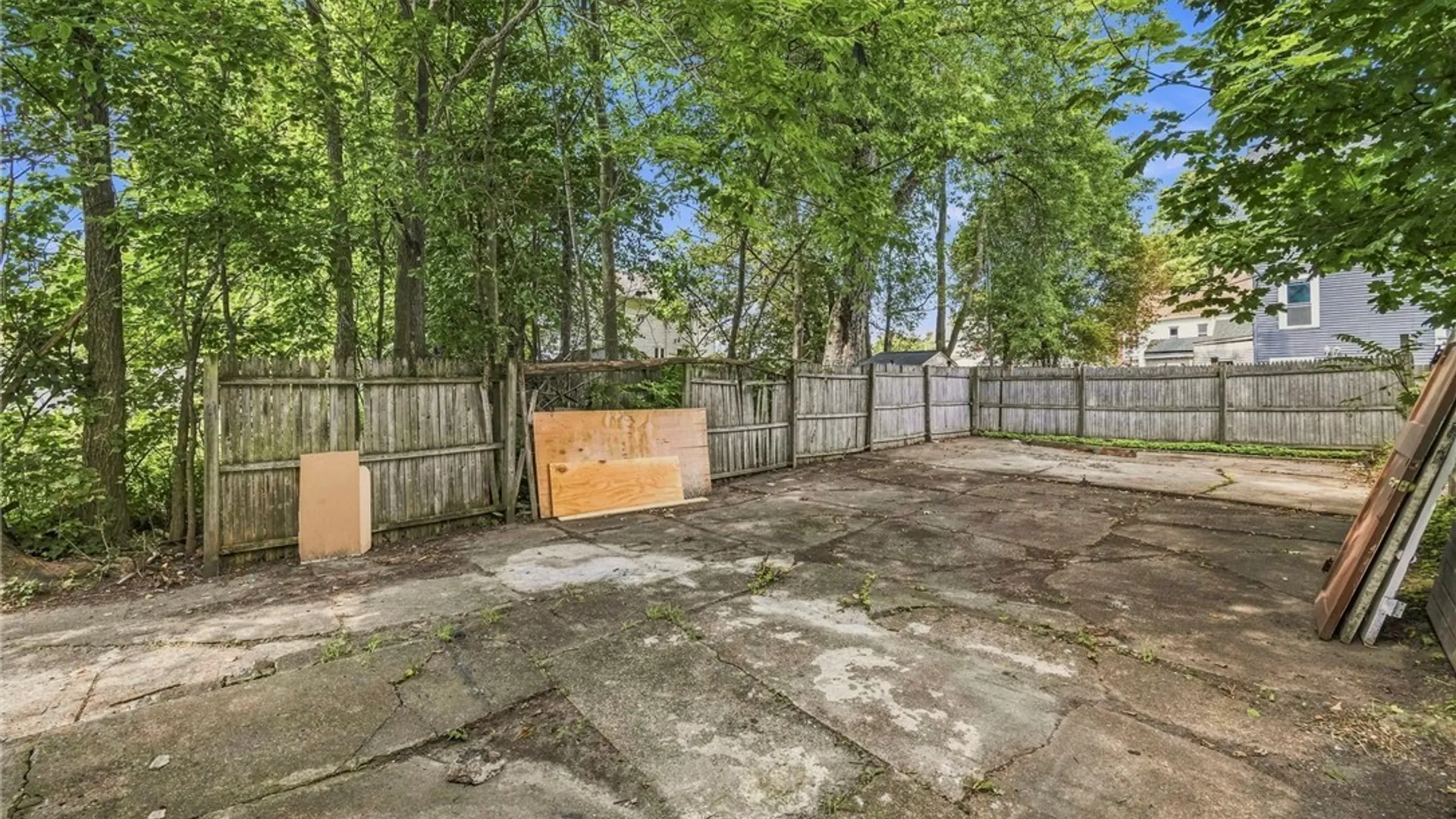 Property at 324 Carlton Street, Buffalo, NY 14204 48