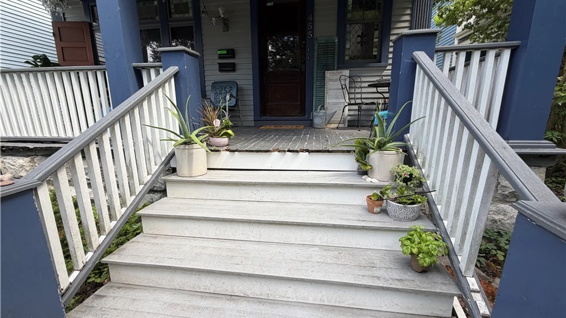 Property at 455 Crescent Avenue, Buffalo, NY 14214 3