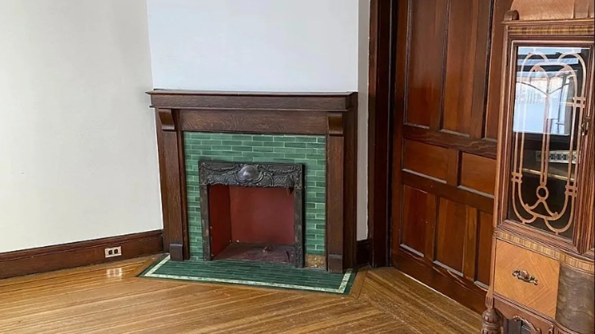 Property at 455 Crescent Avenue, Buffalo, NY 14214 7