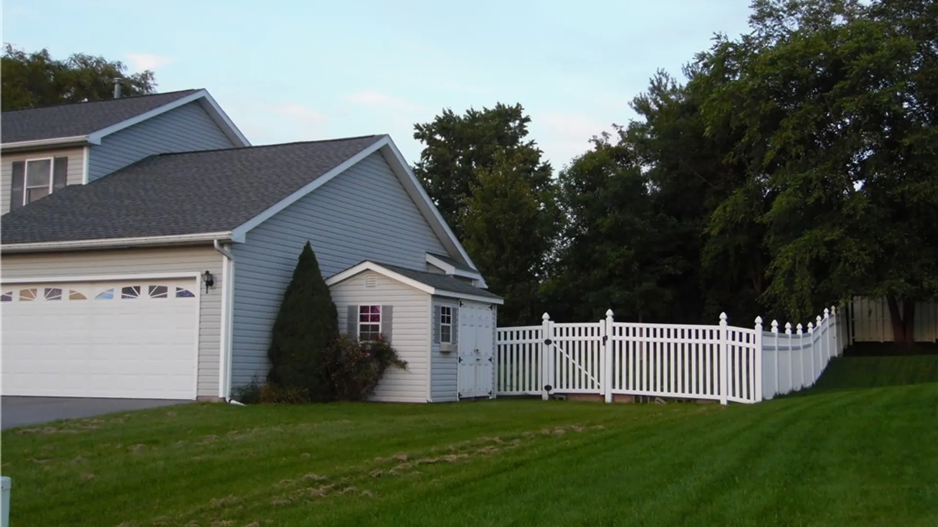Property at 16 Morin Circle, Henrietta, NY 14586 3