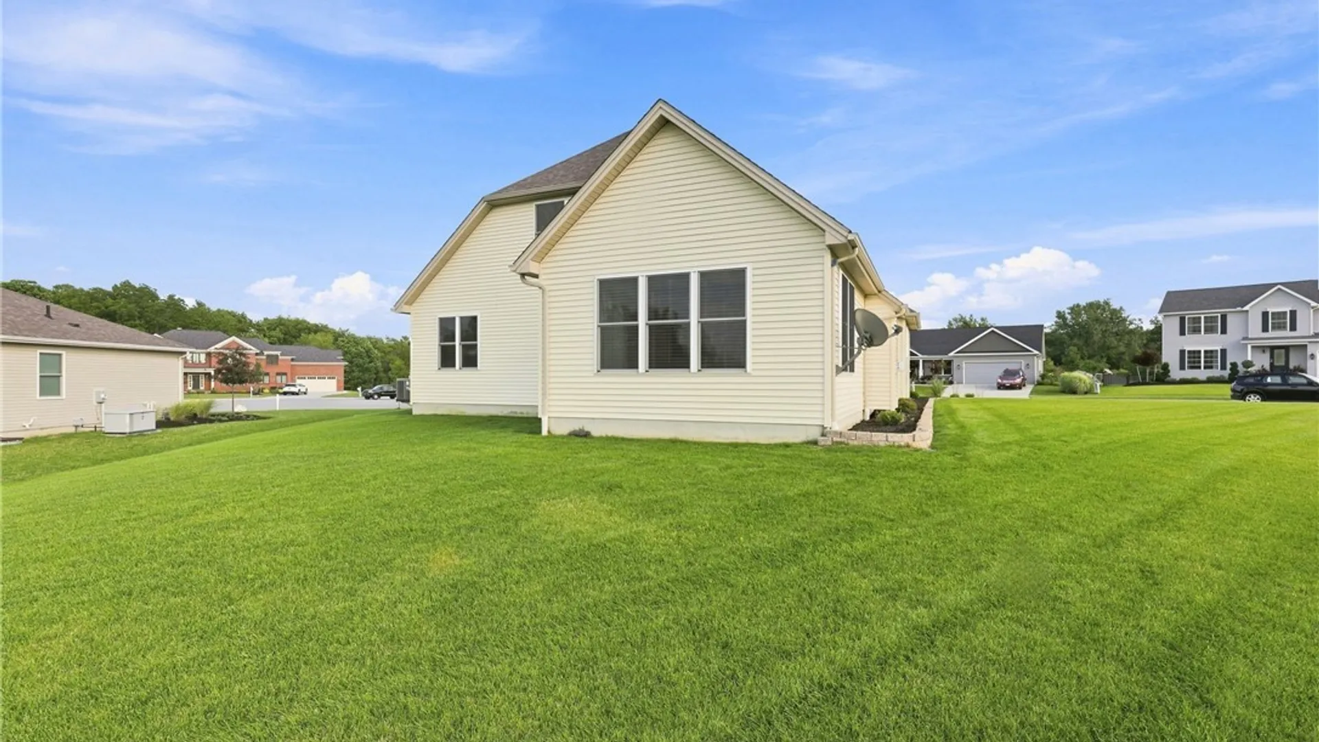 Property at 8 Samantha Court, West Seneca, NY 14224 39