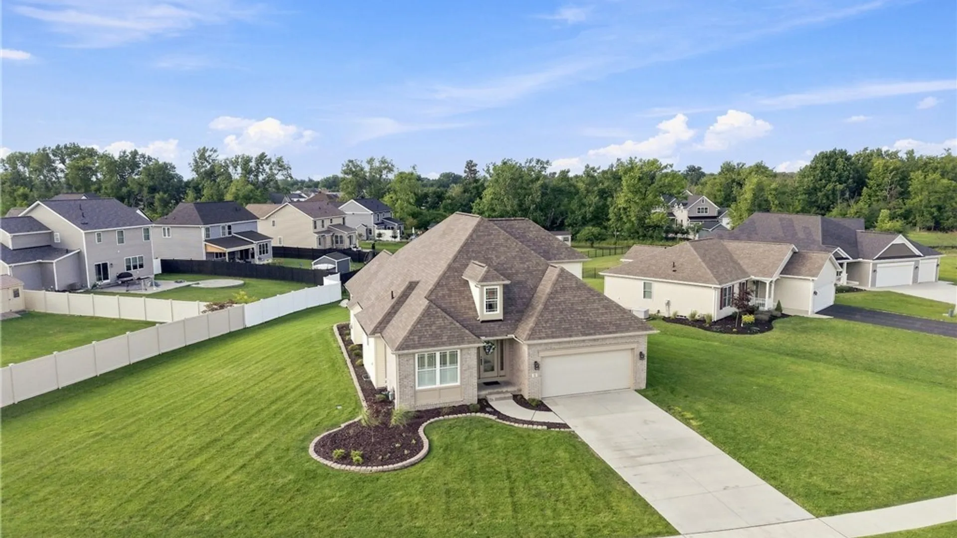 Property at 8 Samantha Court, West Seneca, NY 14224 41