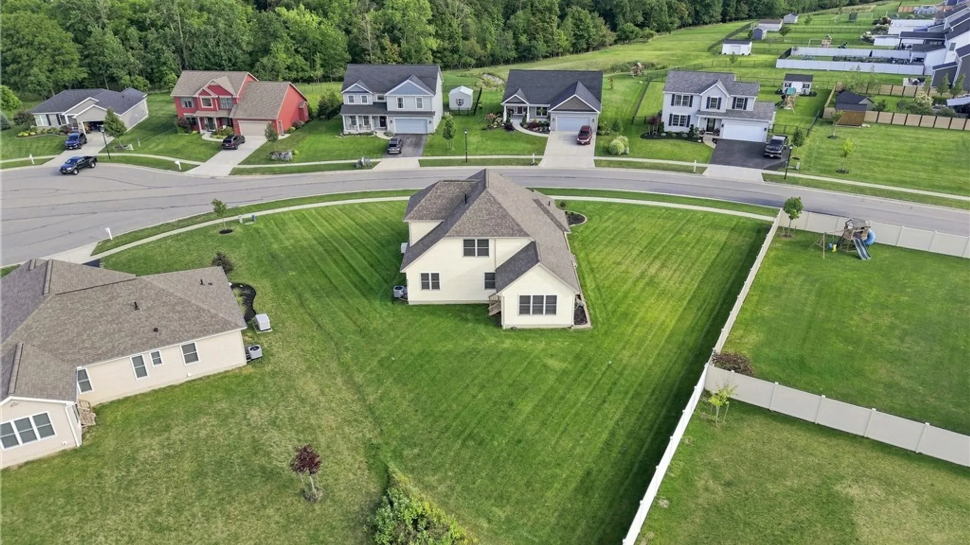 Property at 8 Samantha Court, West Seneca, NY 14224 45