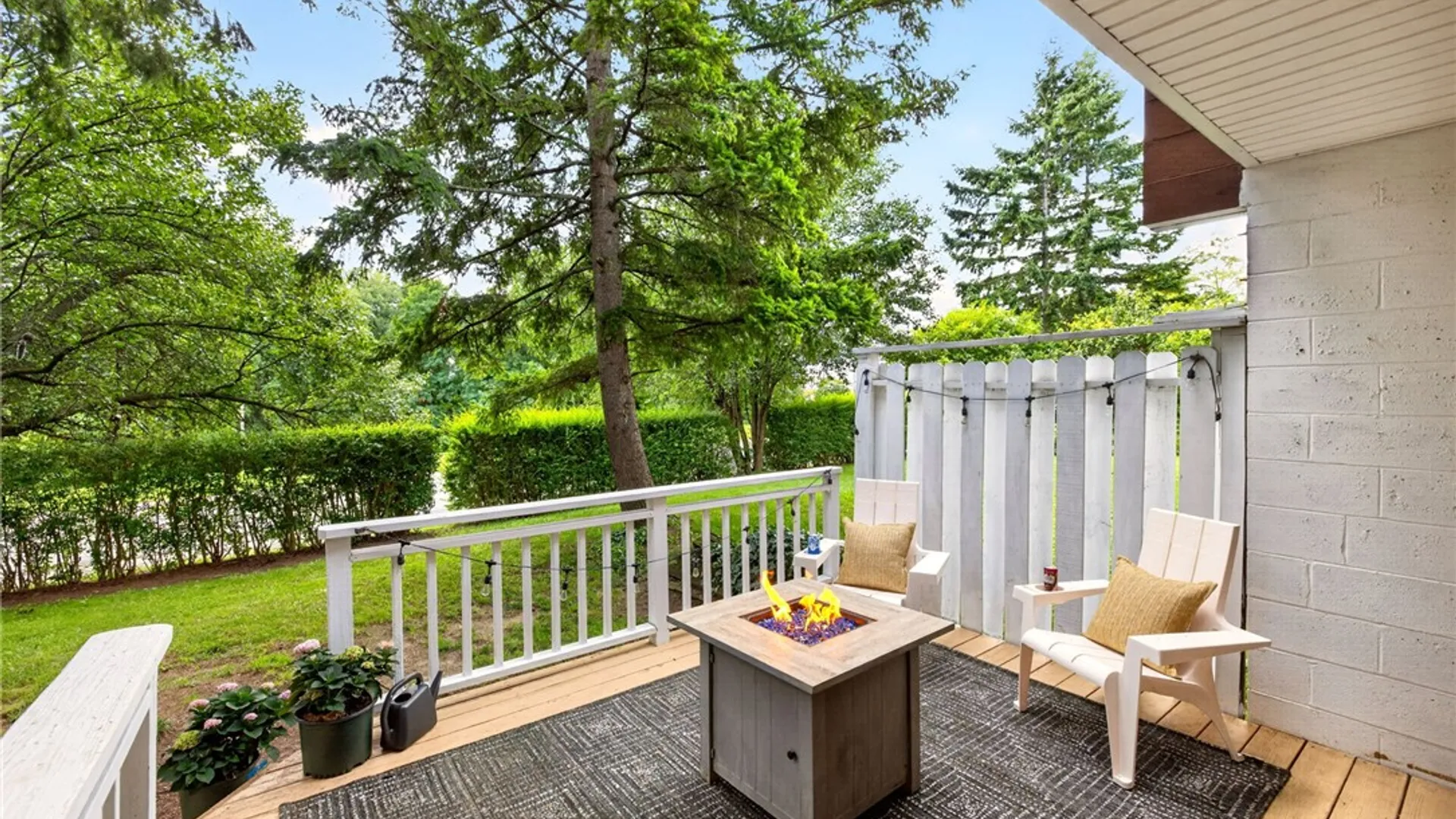 Property at 25 Mayapple Lane, Henrietta, NY 14586 22