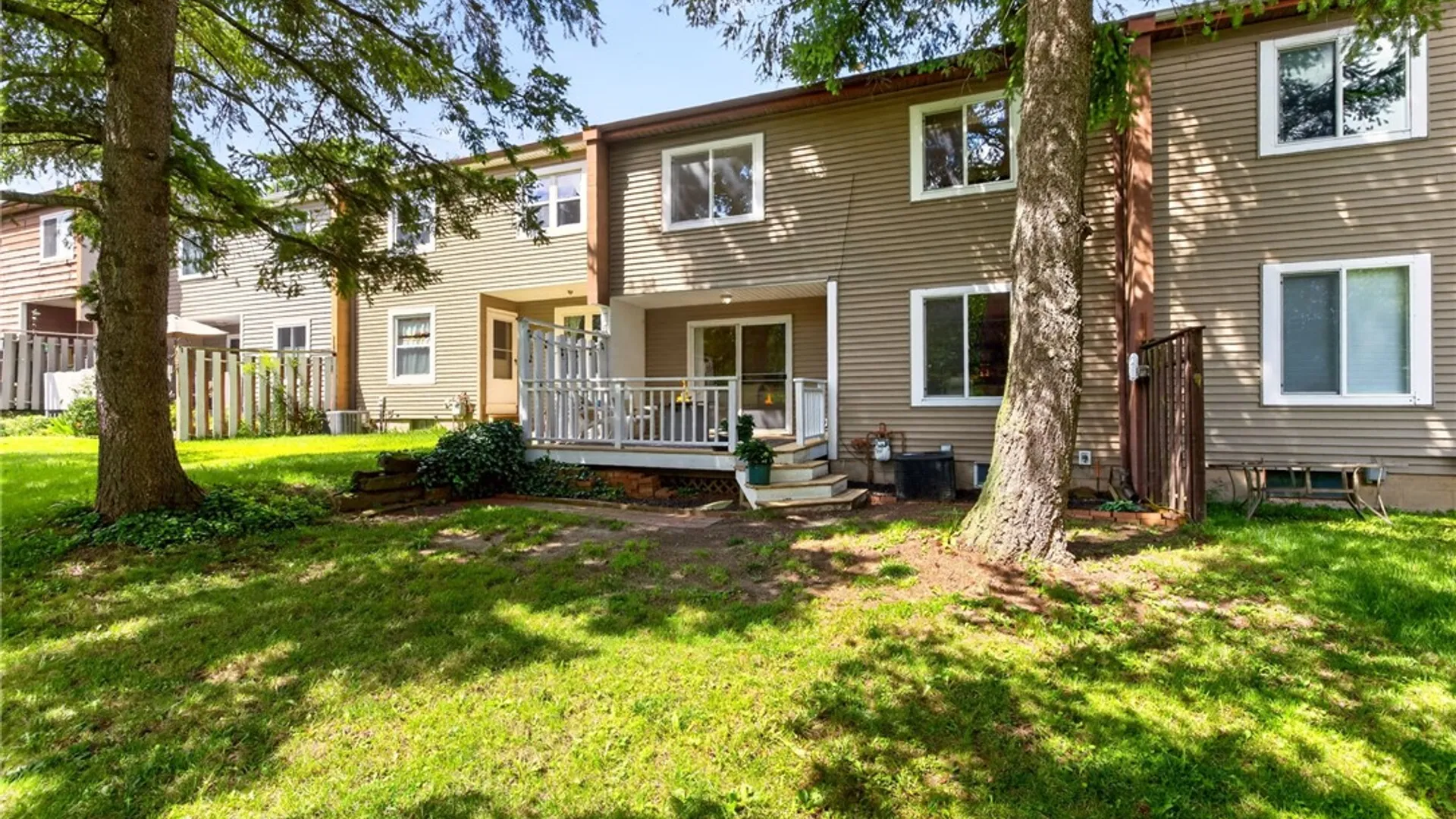 Property at 25 Mayapple Lane, Henrietta, NY 14586 24