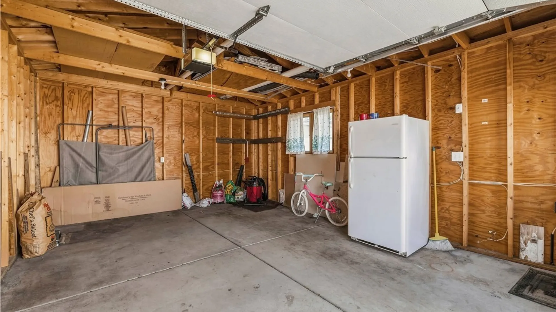 Property at 1217 Maple Avenue, Niagara Falls, NY 14305 30