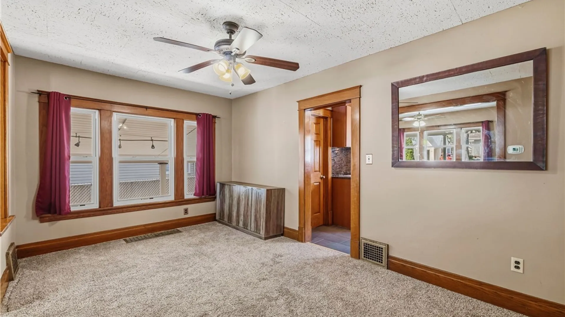 Property at 1217 Maple Avenue, Niagara Falls, NY 14305 9