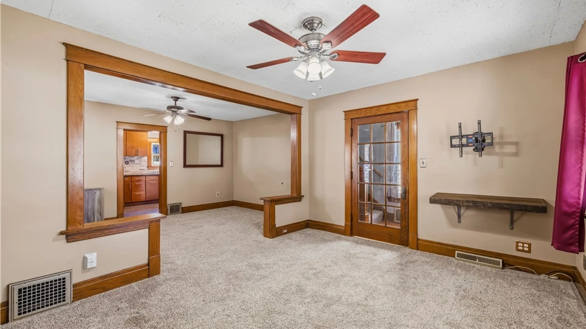 Property at 1217 Maple Avenue, Niagara Falls, NY 14305 5