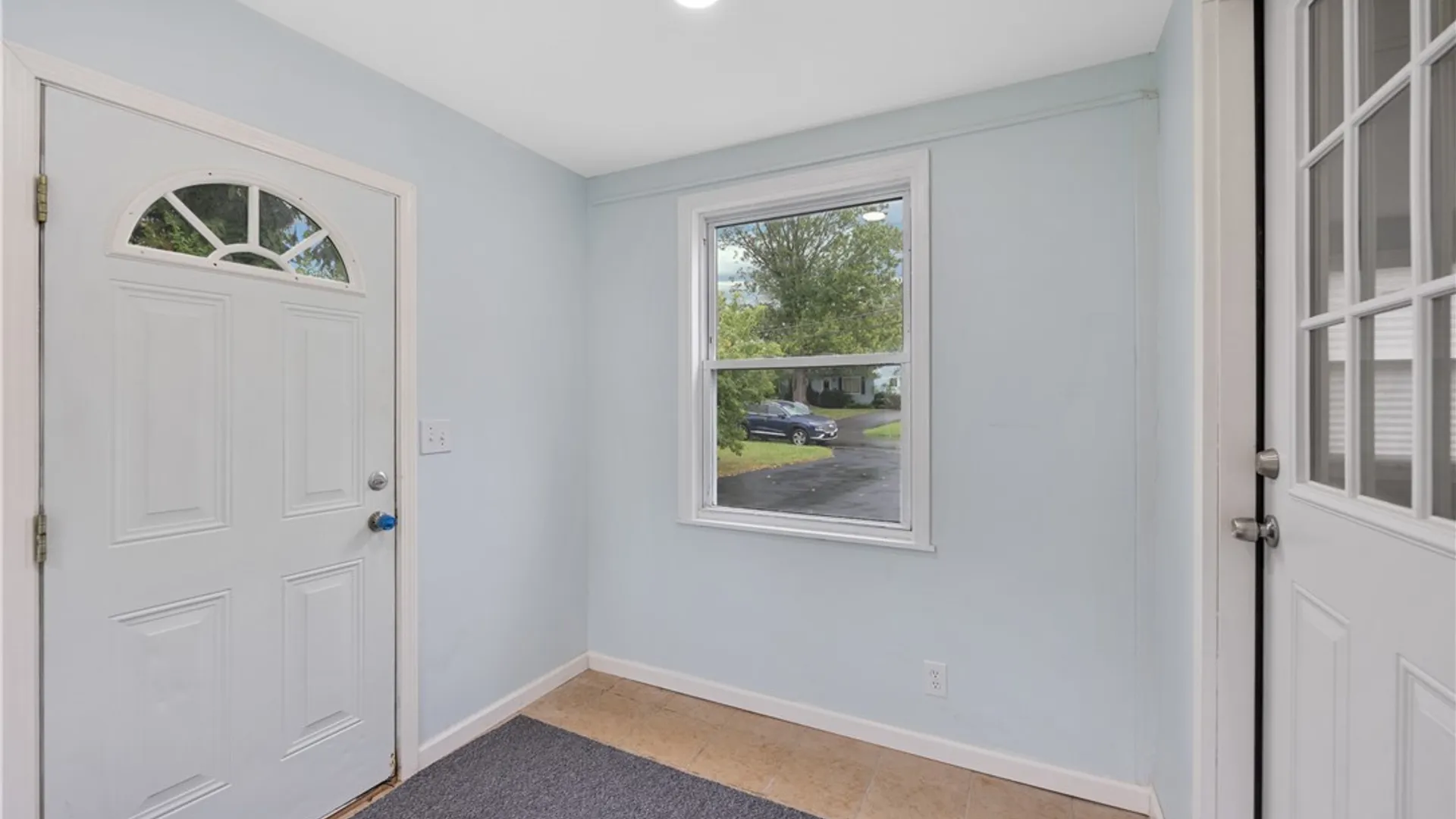 Property at 41 Grover Street, DeWitt, NY 13057 4