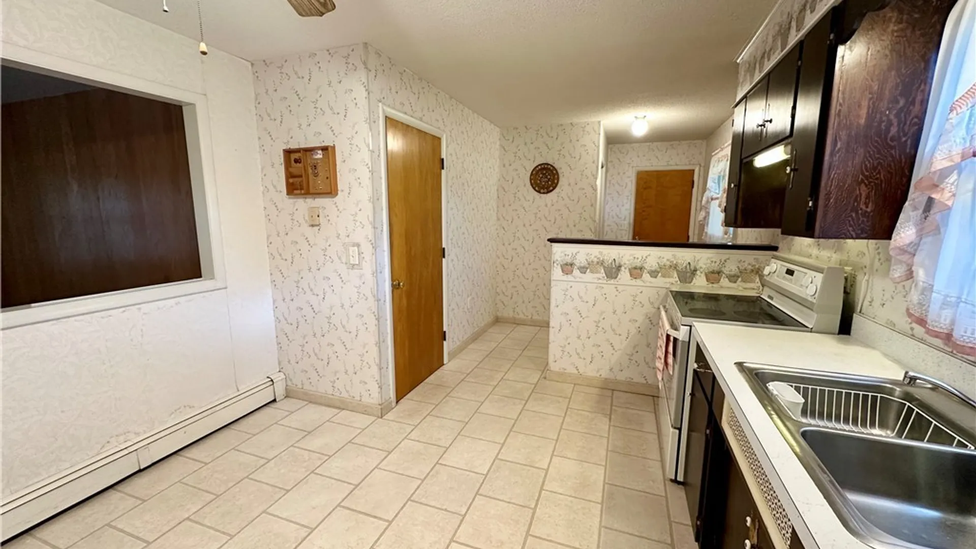 Property at 54 Delevan Avenue, Jamestown, NY 14701 10
