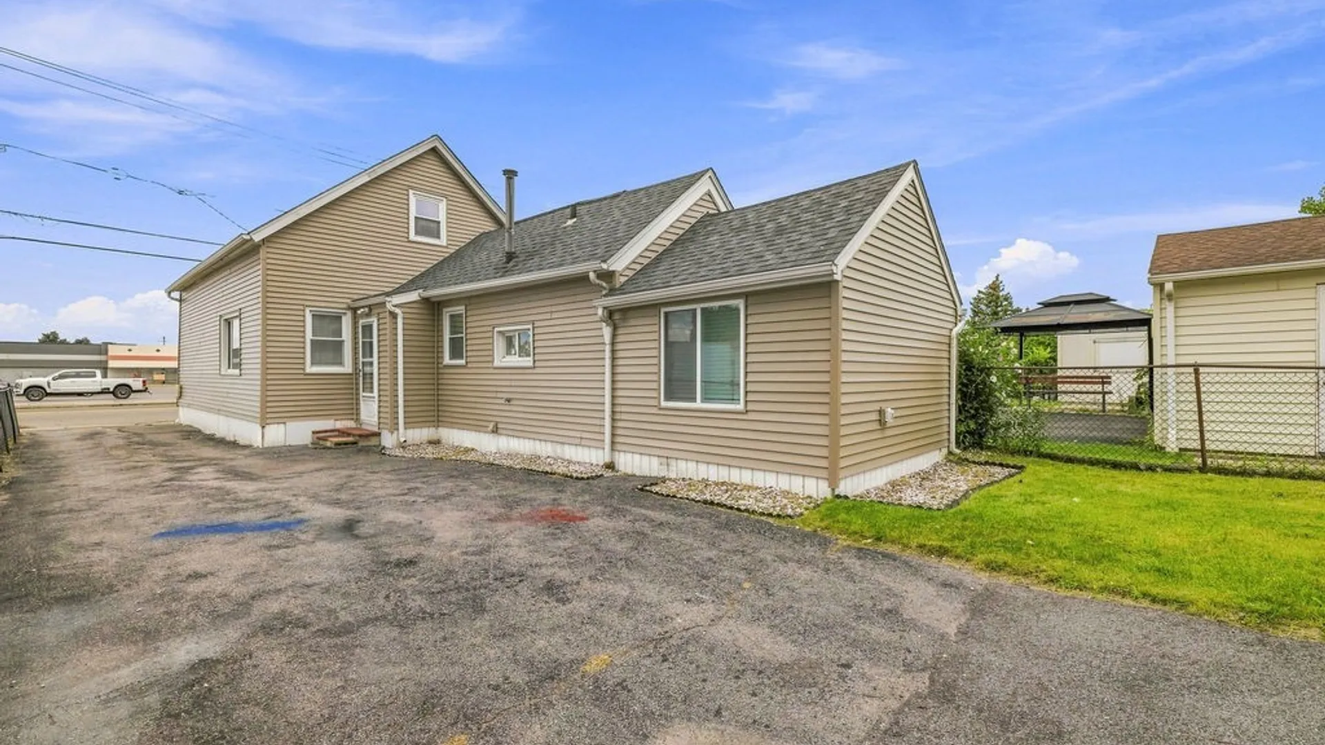 Property at 711 S Ogden Street, Buffalo, NY 14206 22