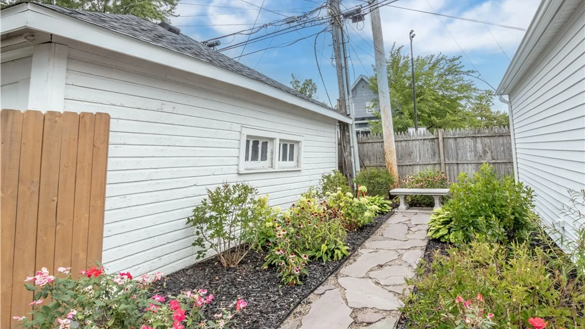 Property at 17 Westgate Road, Tonawanda, NY 14217 7