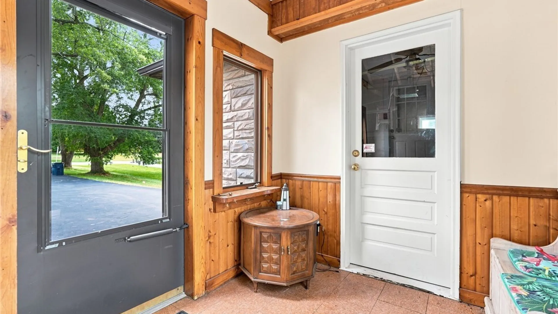Property at 100 Brompton Road, Amherst, NY 14221 8