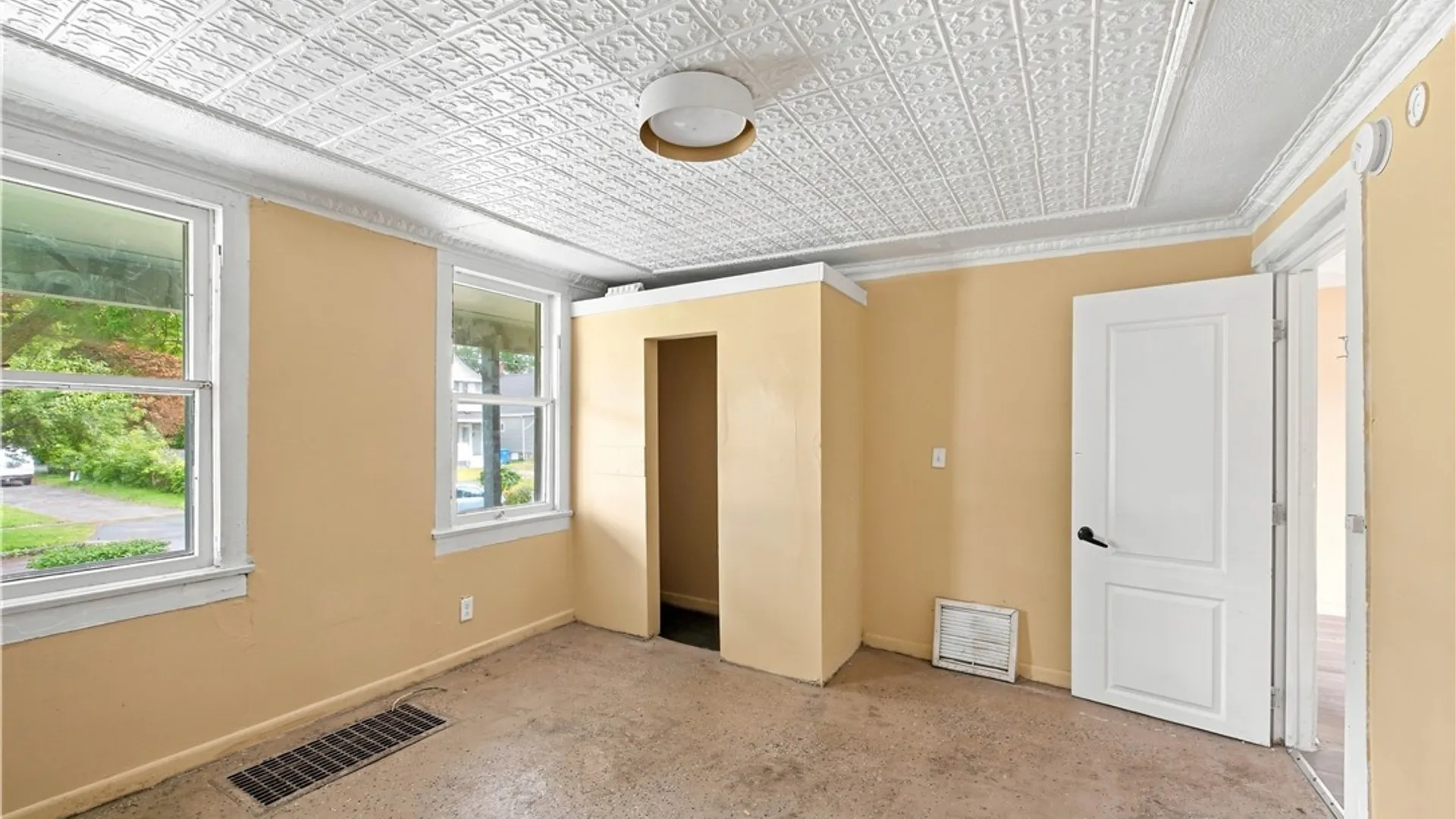 Property at 143 York Street, Rochester, NY 14611 8