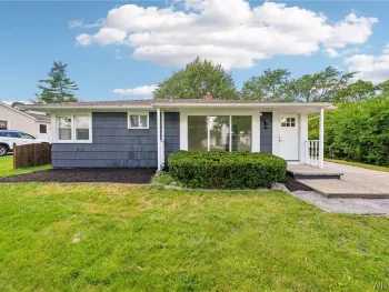 Property at 132 Glenhurst Road, Tonawanda, NY 14150