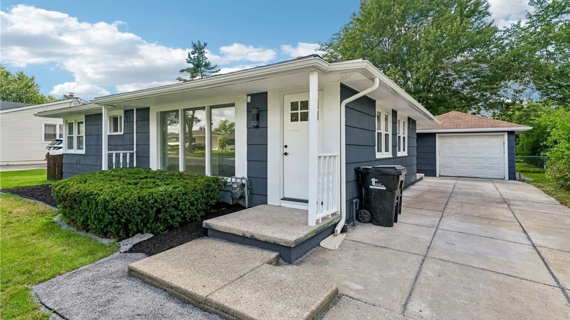 Property at 132 Glenhurst Road, Tonawanda, NY 14150 3