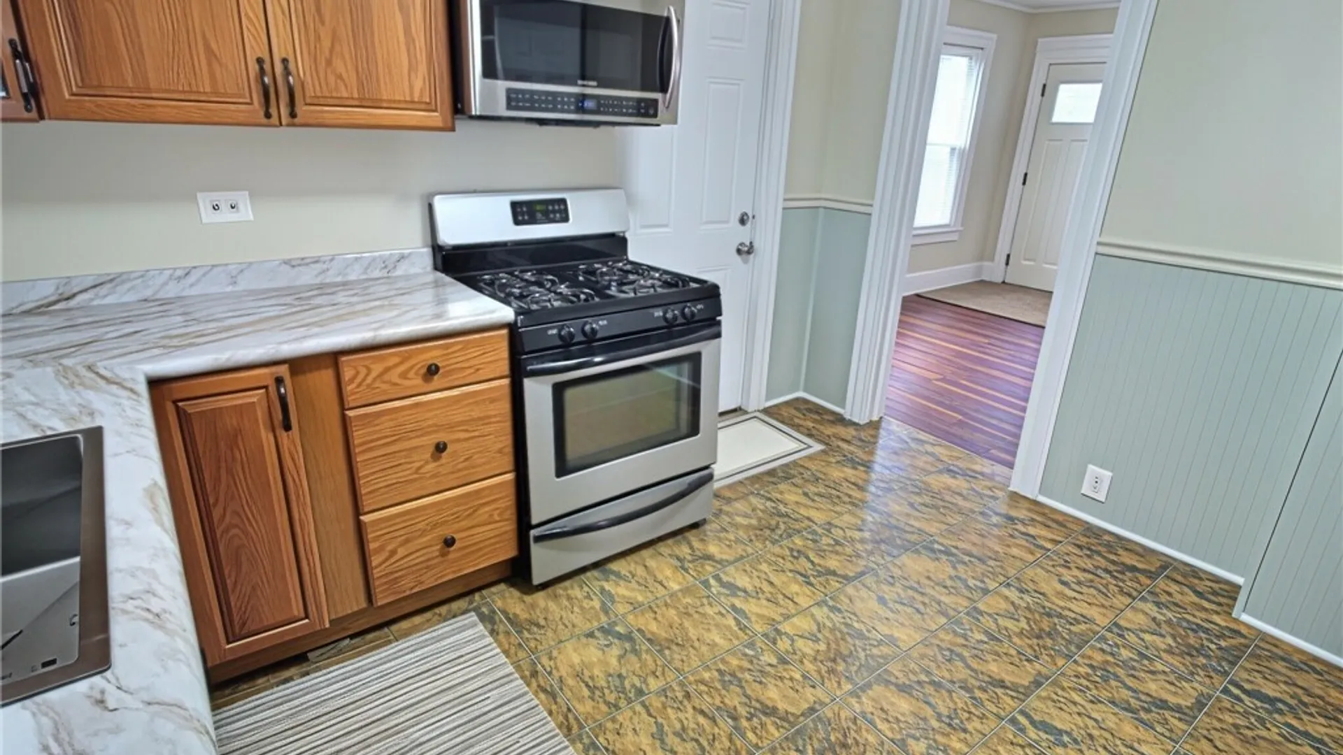 Property at 14 Utica Place, Rochester, NY 14608 9
