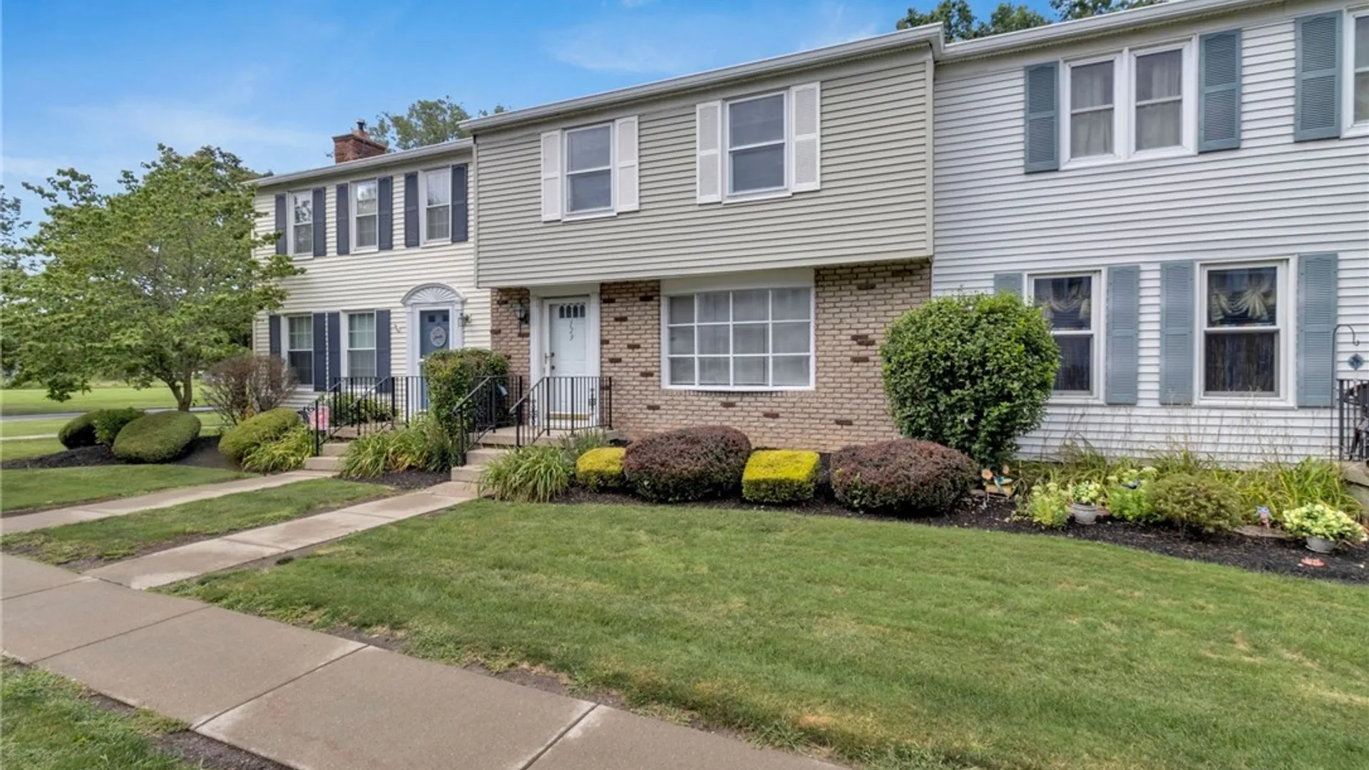 Property at 129 Sundridge Drive, Amherst, NY 14228 41
