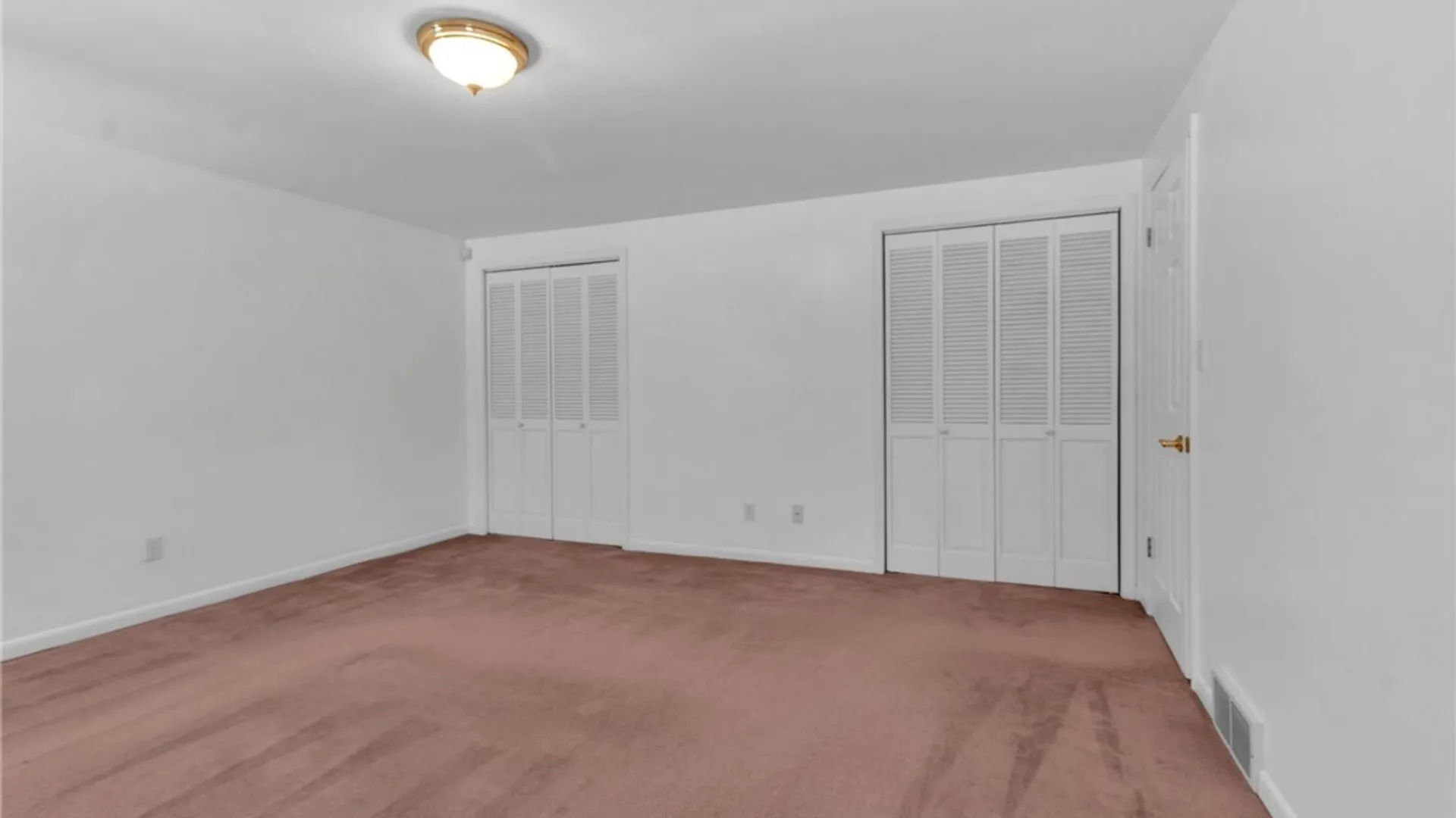 Property at 129 Sundridge Drive, Amherst, NY 14228 24