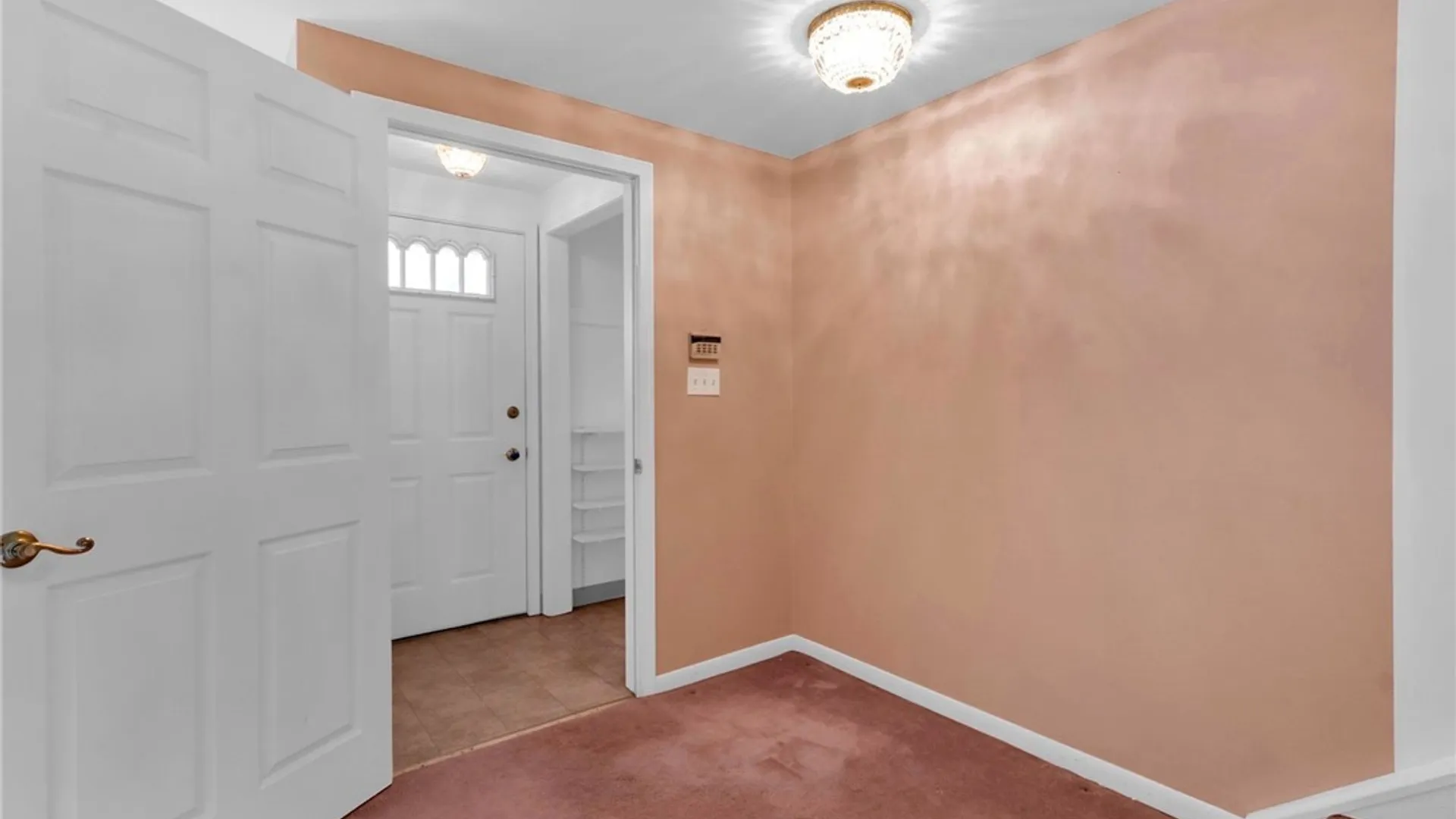 Property at 129 Sundridge Drive, Amherst, NY 14228 5