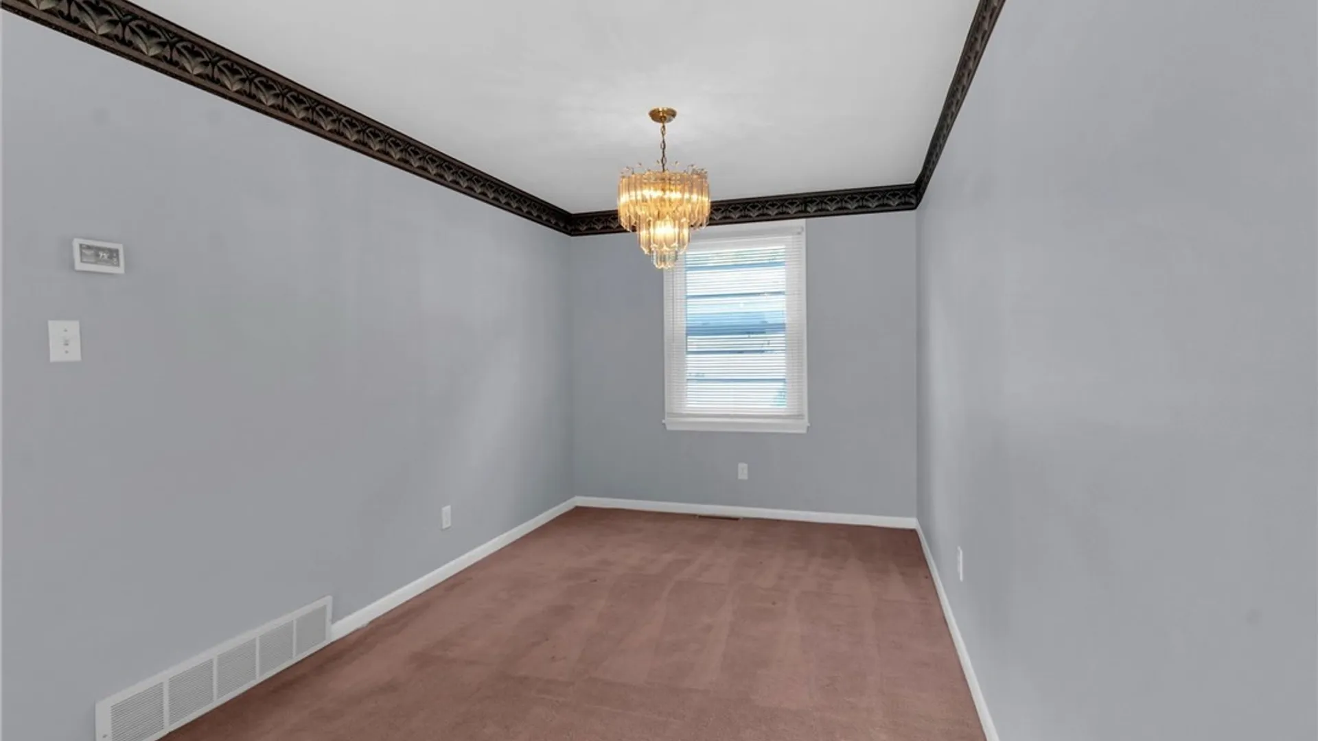 Property at 129 Sundridge Drive, Amherst, NY 14228 9