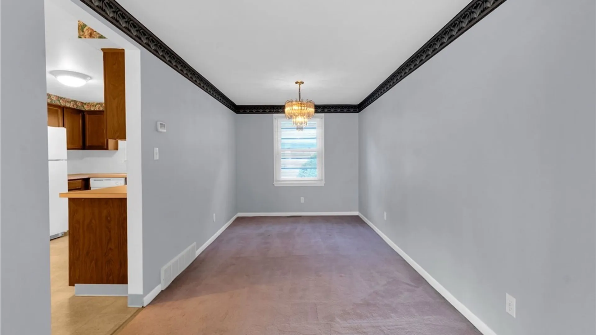 Property at 129 Sundridge Drive, Amherst, NY 14228 11