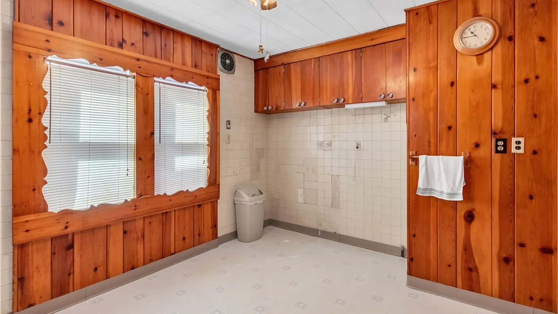 Property at 74 Hazelwood Avenue, Buffalo, NY 14215 8
